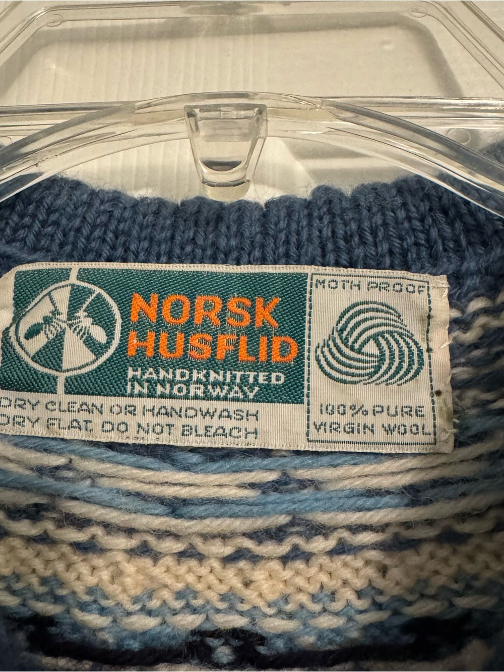 VTG Norwegian Norsk Husflid Fair Isle Wool Cardigan - Cream, Navy, Blue & Red - Picture 7 of 12